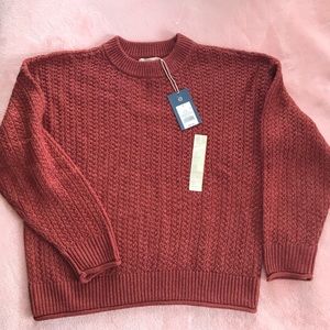 Universal thread NWT sweater